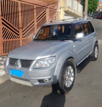 MITSUBISHI PAJERO TR4 2.0 4X2 16V 140CV FLEX 4P AUTOMÁTICO MITSUBISHI PAJERO TR4 2.0 4X2 16V 140CV FLEX 4P AUTOMÁTICO